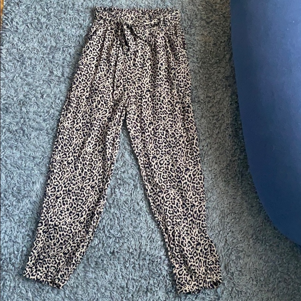 American Eagle cheetah flowy pants